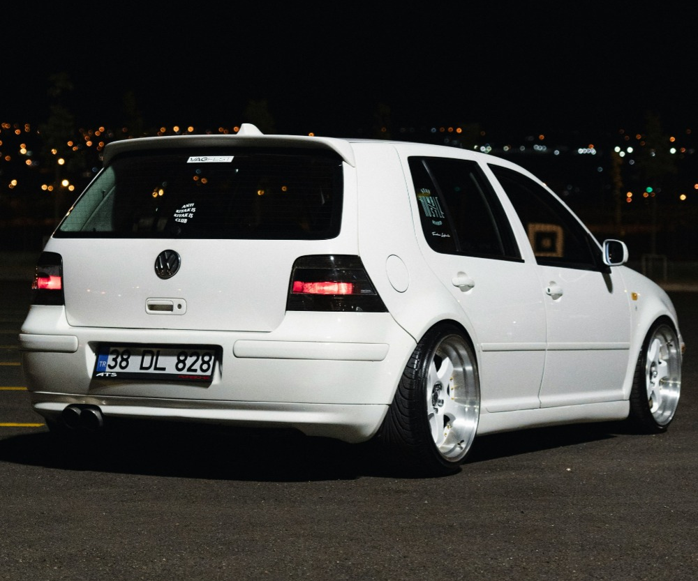 挑战全网最帅侧颜话题封面图