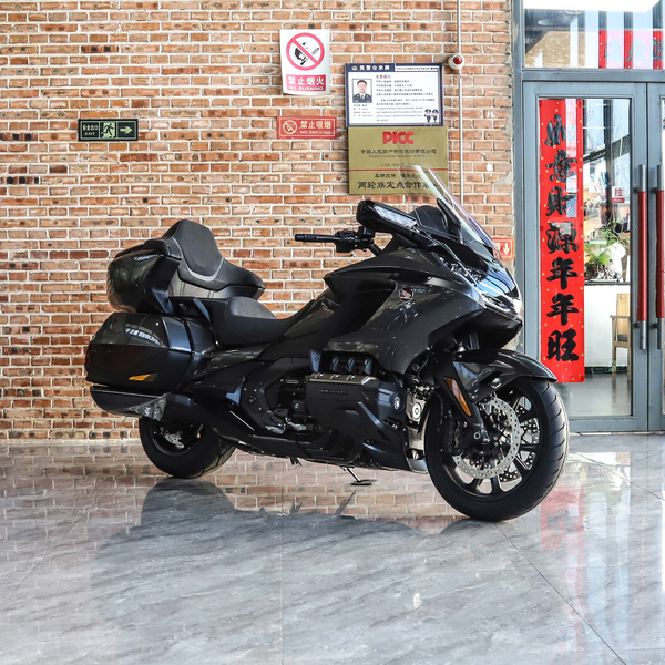 本田 GL1800 GOLD WING TOUR 2023款 DCT/ABS版级别_基本信息图