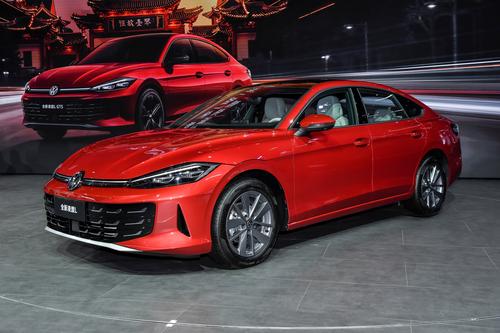 全新凌渡L购车手册：11.99万起，无框车门+掀背尾门，哪款更香？