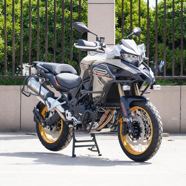 贝纳利 金鹏 TRK552 2025款 公路版厂商_基本信息图