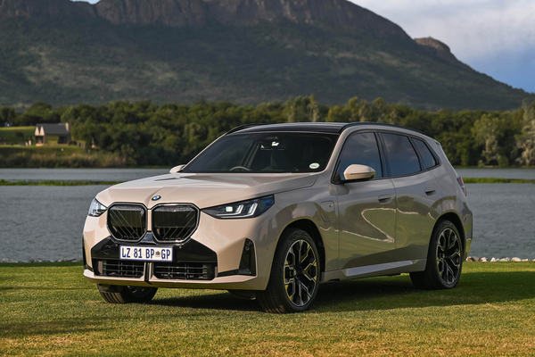 宝马X3 PHEV(海外) 2025款 30e xDrive M Sport厂商_基本信息图