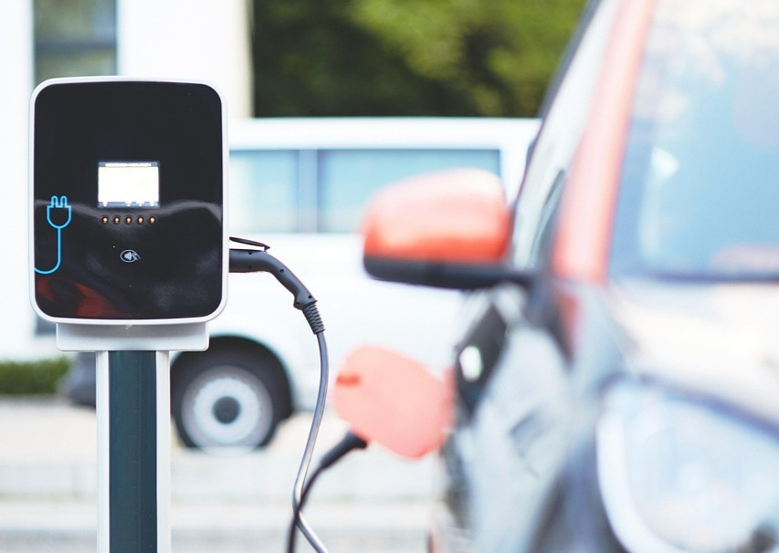 长途自驾充电攻略话题封面图