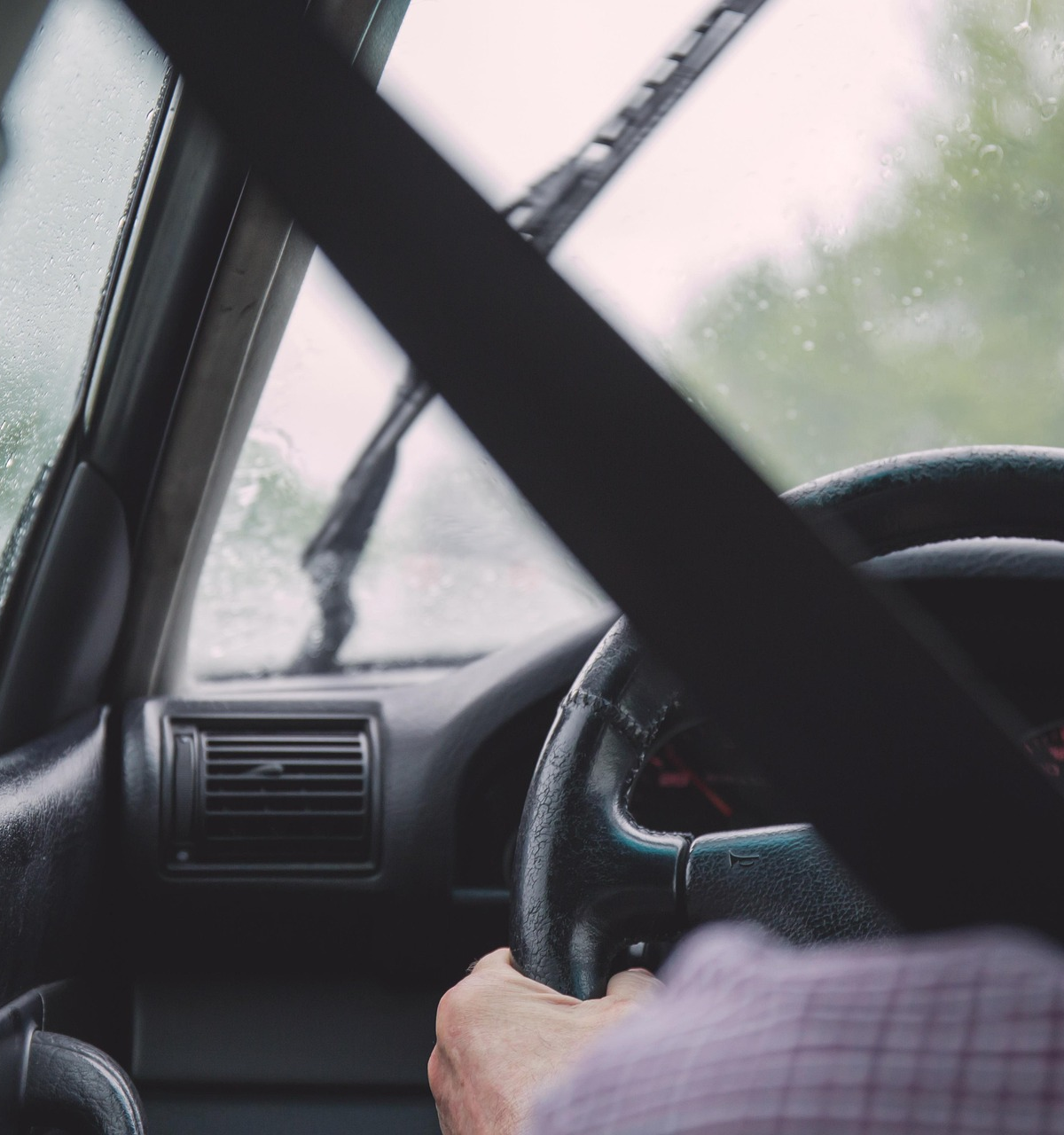 是时候放下偏见了话题封面图