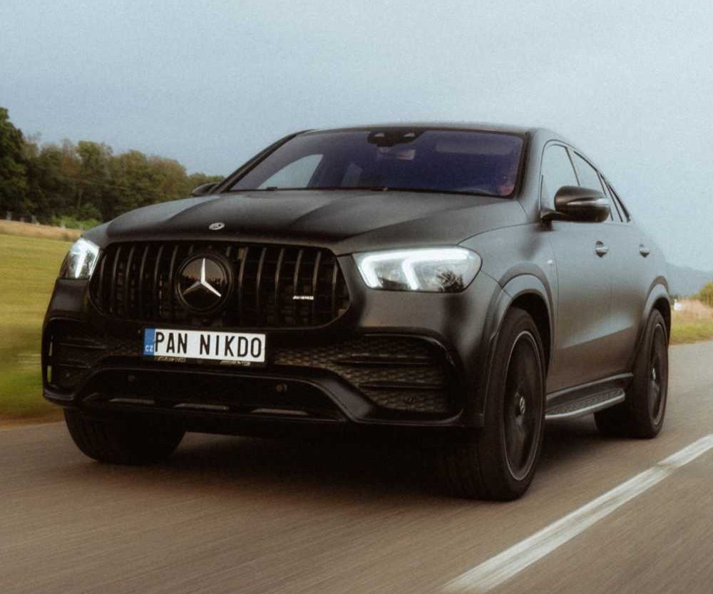 油车VS电车谁更有驾驶乐趣话题封面图