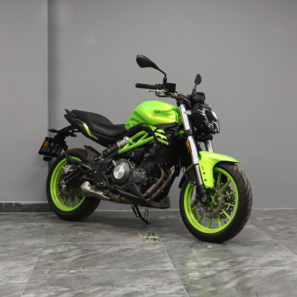 贝纳利 蓝宝龙302S 2021款 苹果绿版厂商_基本信息图