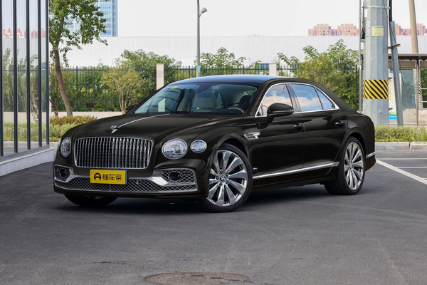 飞驰 2024款 4.0T V8 雅度版USB/Type-C接口数量_影音娱乐图