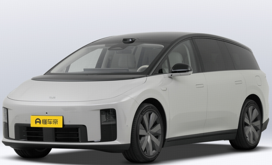 理想i8看车打卡（有奖）话题封面图