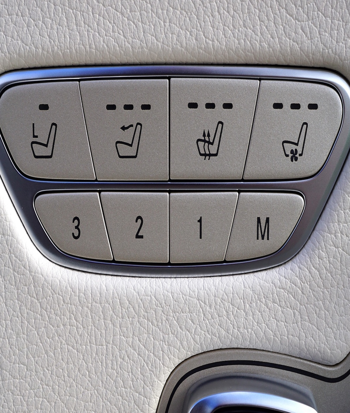 冬季用车离不开的实用配置话题封面图