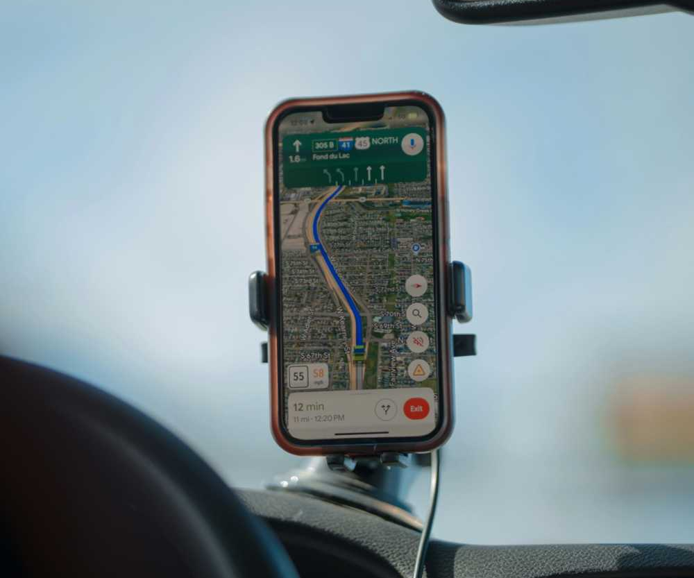 车机VS手机话题封面图