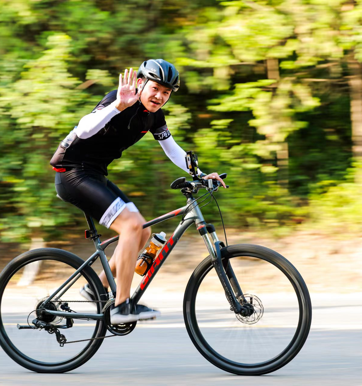 不骑不行话题封面图