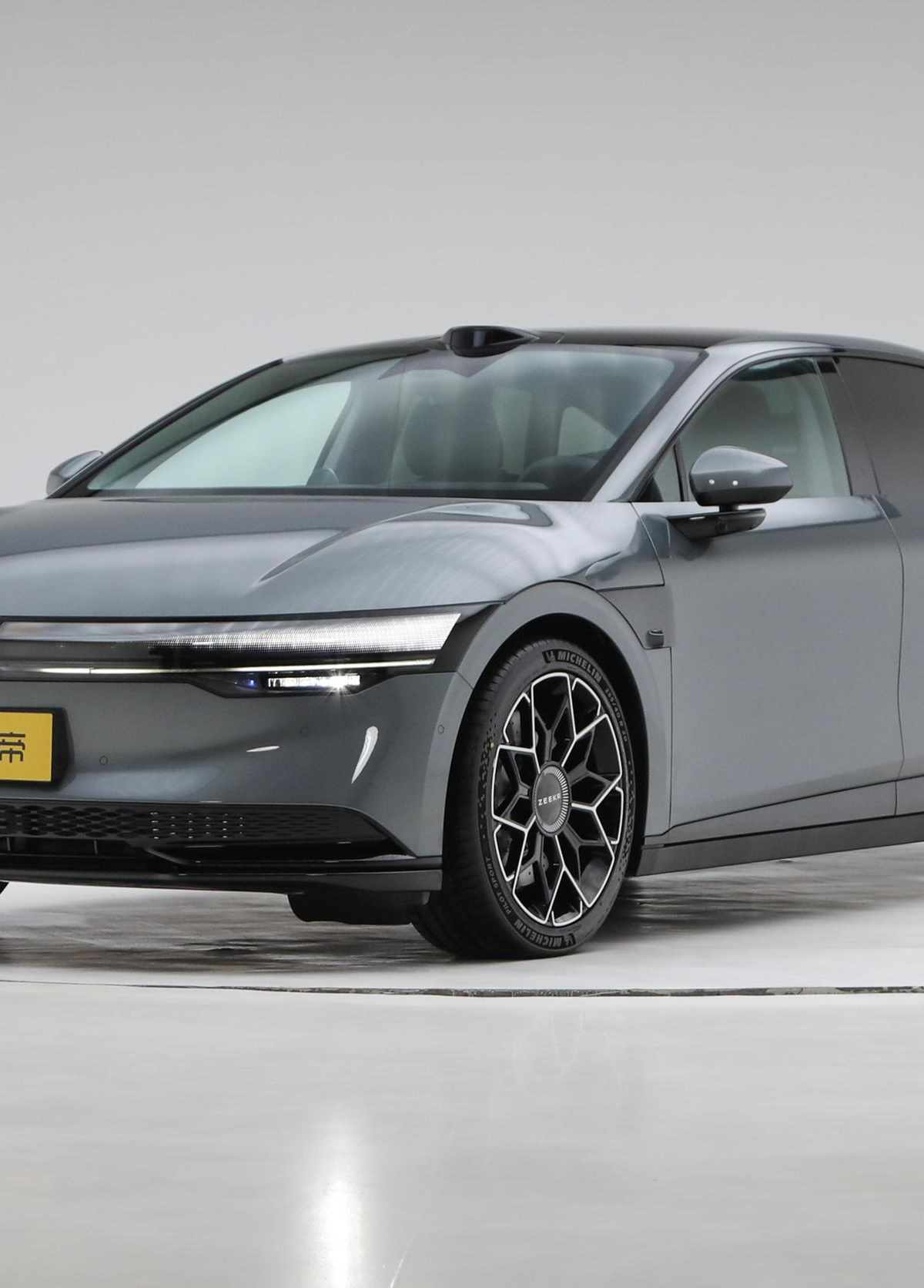 007价格预测话题封面图