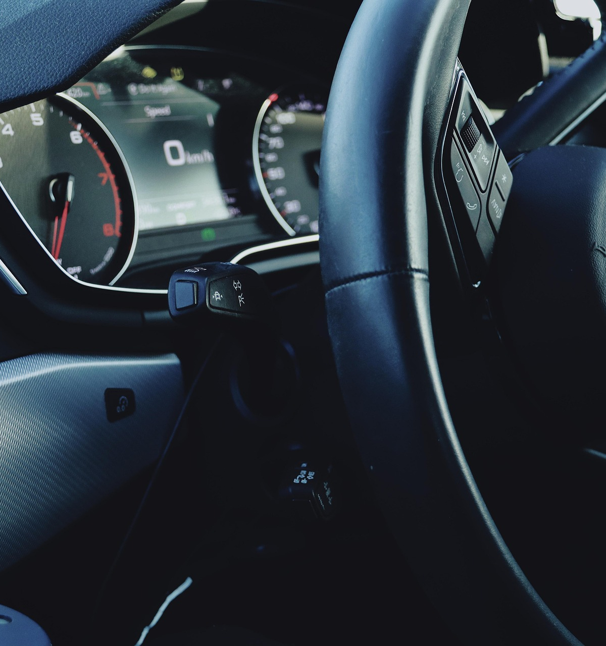 你买车的标准变了吗？话题封面图