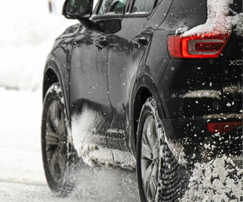 雪天行车，需要注意什么话题封面图