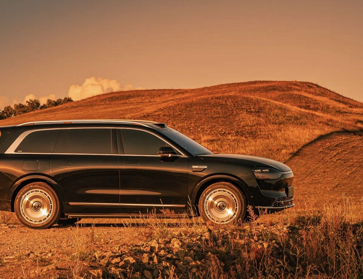 朋友坐你问界时，最惊讶最多的是什么？话题封面图