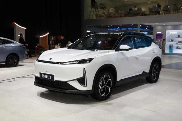 风神L7 EV 2025款 518畅享型冠军版厂商_基本信息图