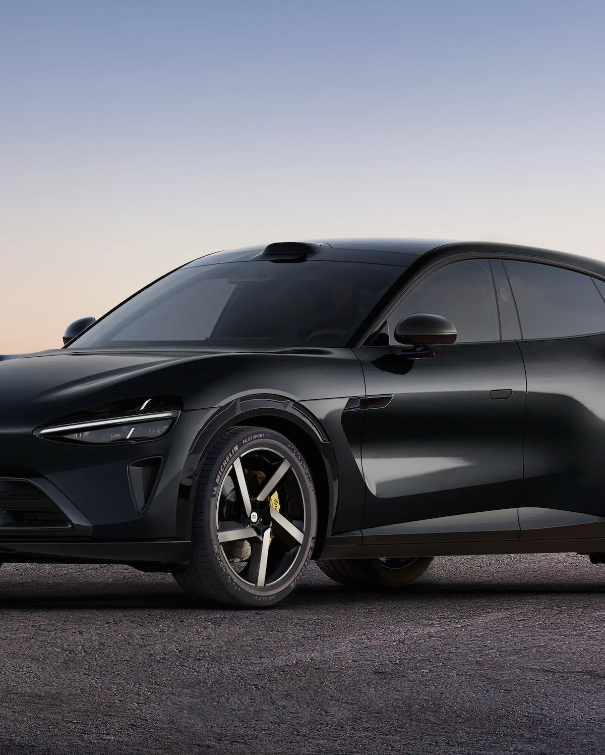 你多大，预算多少买小米YU7？话题封面图