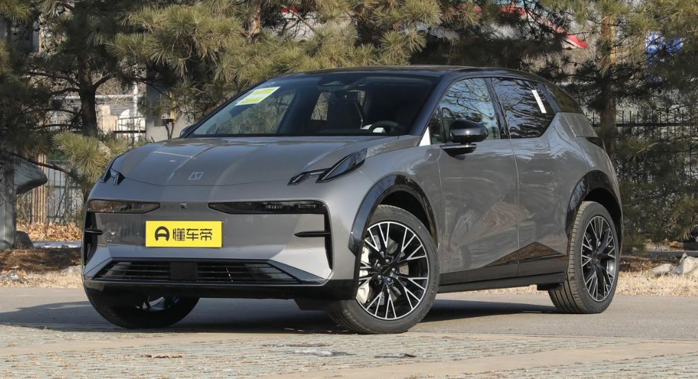 你对新款极氪X的价格满意吗？话题封面图