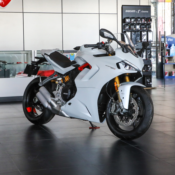 杜卡迪 SuperSport 2021款 S 白色版级别_基本信息图