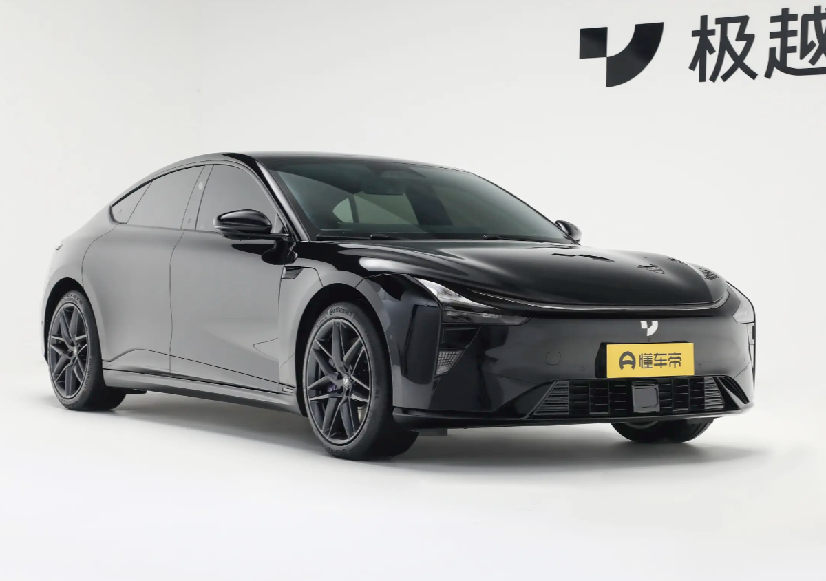 极越07选买对比话题封面图