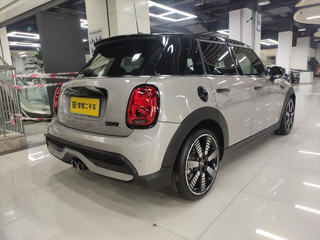 不容小觑的钢炮MINI-COOPER S图6