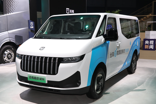 新车 | 无B柱设计/前脸造型调整，吉利远程超级VAN醇氢电动亮相图1