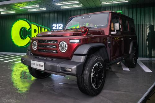 新车 | 现款售17.29万元/硬派SUV，212 T01检阅官升级款成都车展上市
