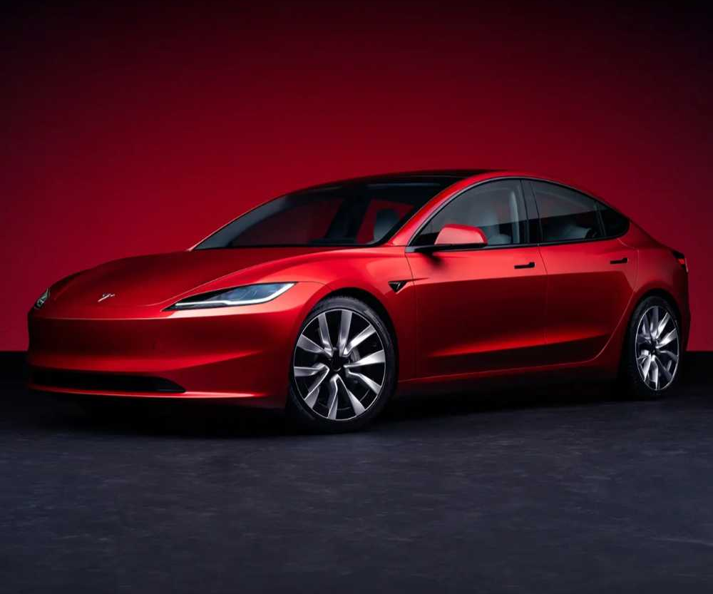 Model 3长续航后驱版来了话题封面图