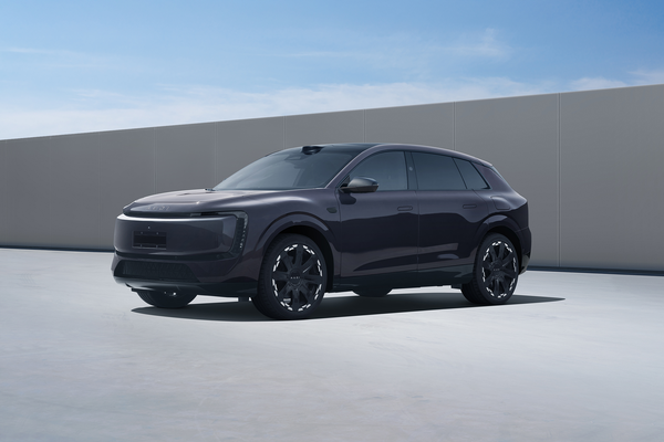 奥迪E7X 2026款 四驱基本型厂商_基本信息图