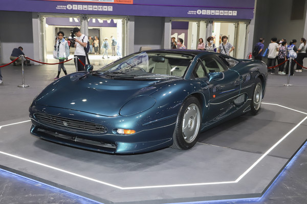 捷豹XJ220 1992款 右舵 基本型厂商_基本信息图