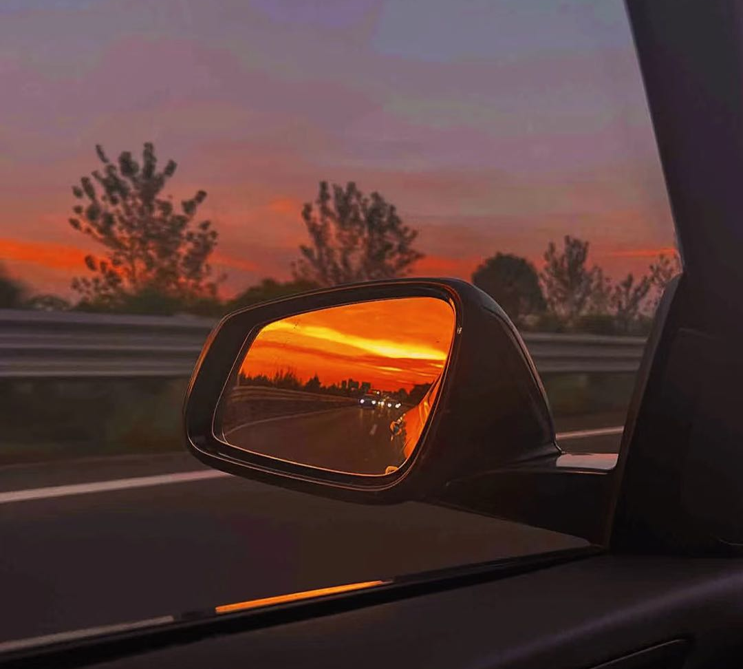 你喜欢 / 讨厌自驾的原因是什么？话题封面图