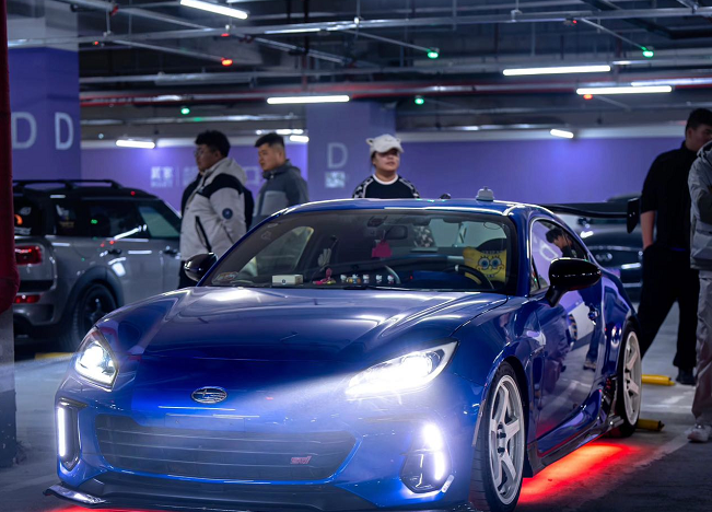 022疯狂星期四话题封面图