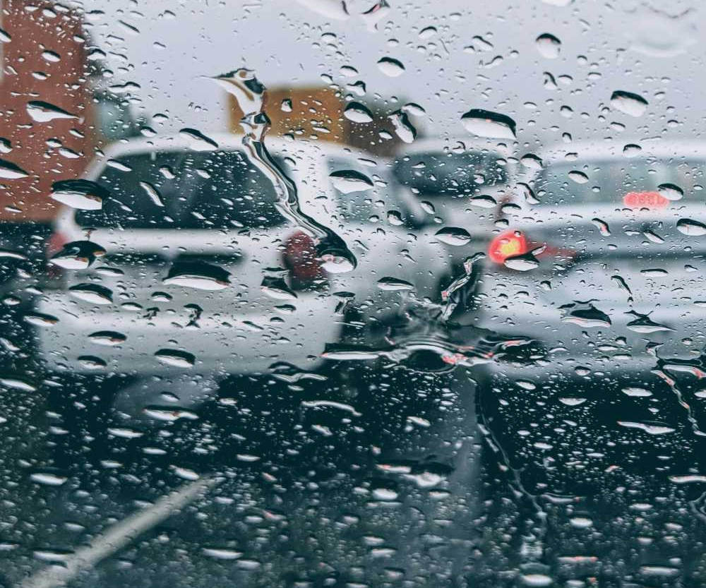 雨季安全用车法则话题封面图