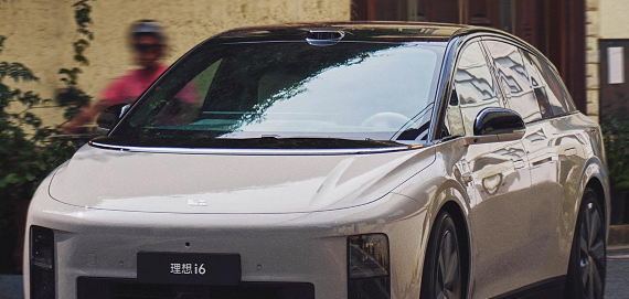 理想i6我提车啦话题封面图