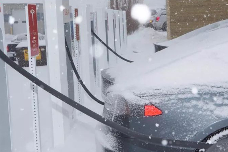 你会选新能源还是燃油话题封面图