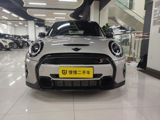 不容小觑的钢炮MINI-COOPER S图2