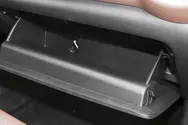 前排2个USB接口
