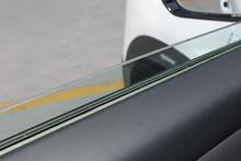 前排双层静音玻璃