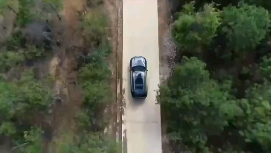BMW全球首创！
倒车辅助之行车轨迹记忆（50米）视频1