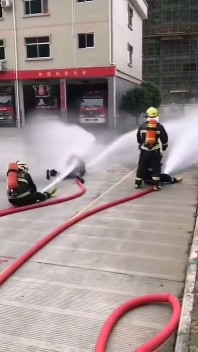 消防练习 意外😂视频1