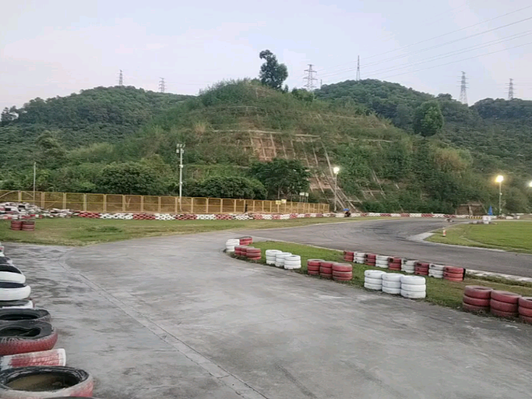 深圳沙井极速赛车,来过的举手视频1