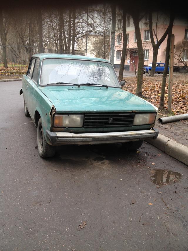消失在九十年代末前苏联产的拉达牌轿车